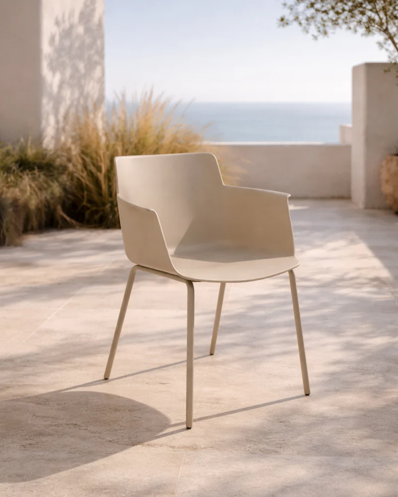 silla-exterior-ligera-beige-risan-koketto